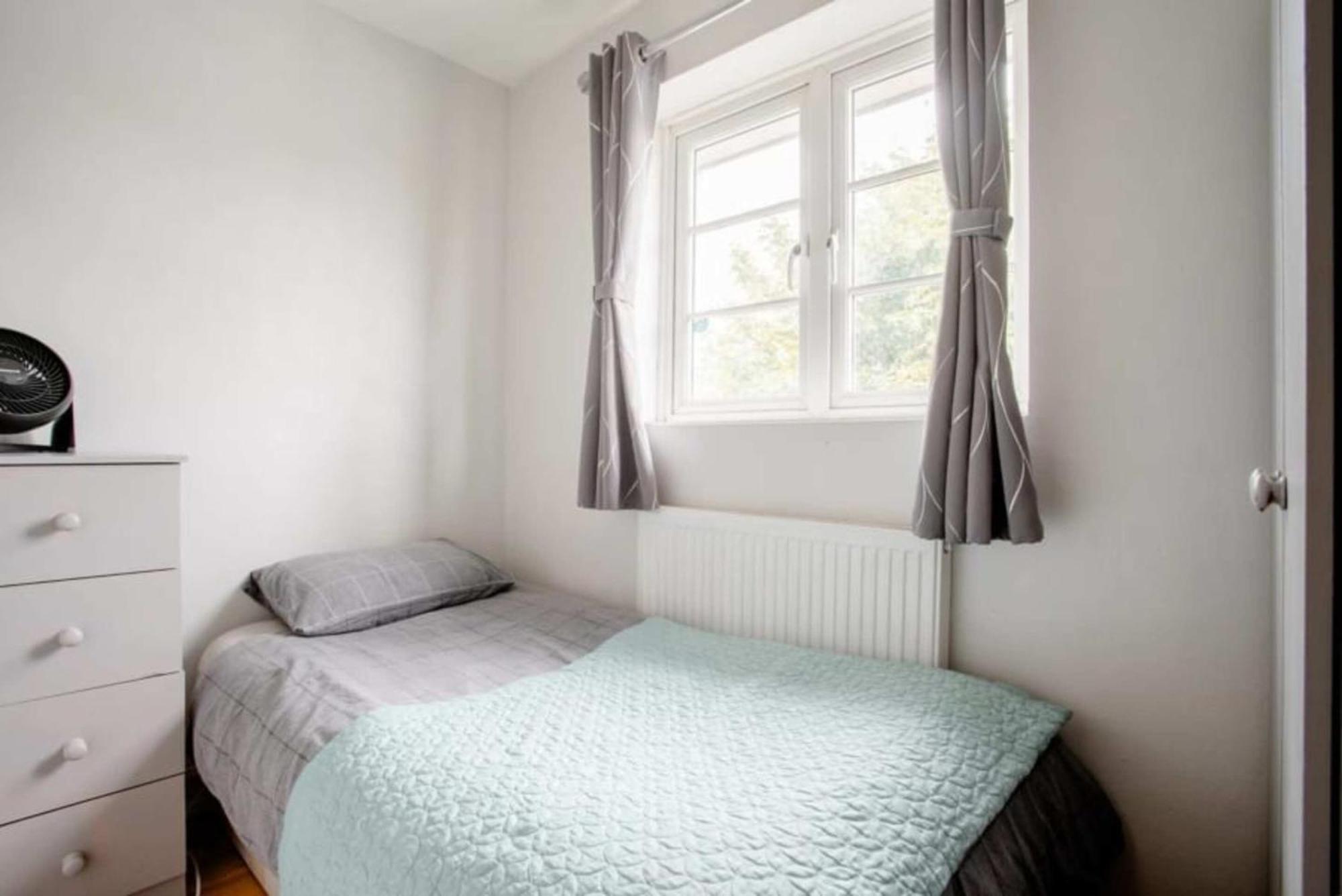 London Comfy Doubles Apart otel Dış mekan fotoğraf