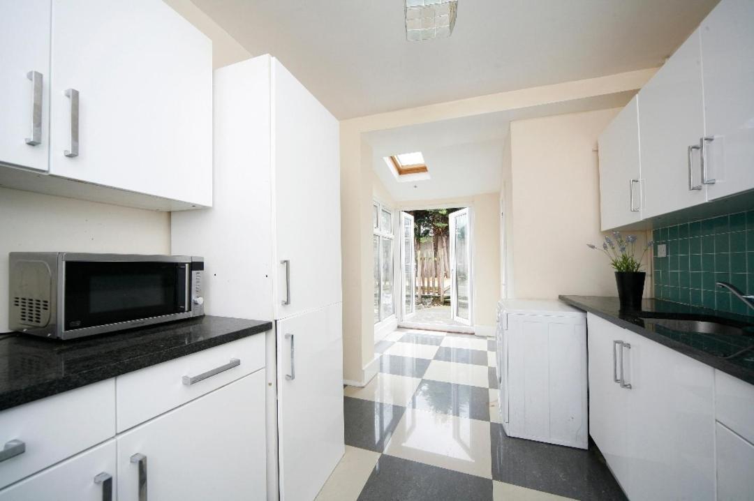 London Comfy Doubles Apart otel Dış mekan fotoğraf